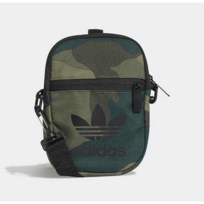 Adidas originals camo festival bag hotsell