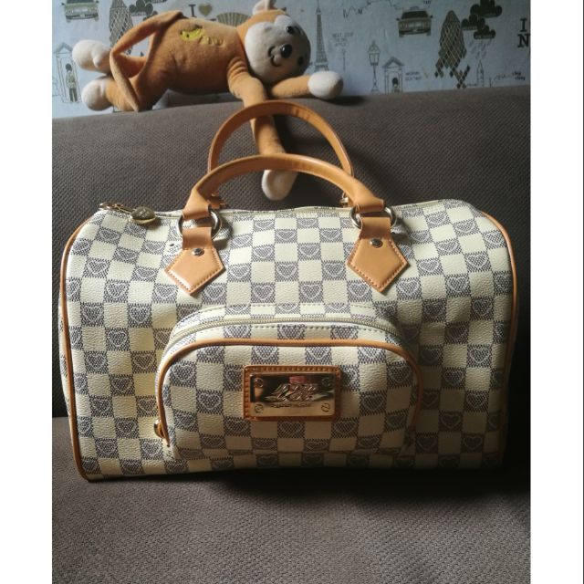 Pre loved Lovely Heart Doctor s bag. Shopee Philippines