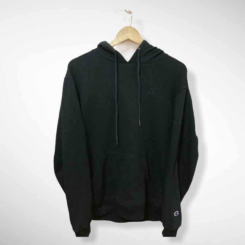 Champion hoodie clearance black logo