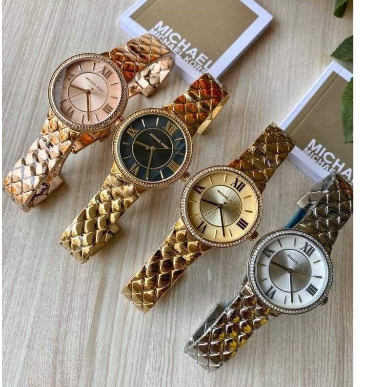 Michael kors deals courtney watch