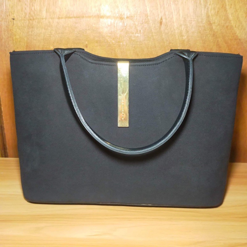 Gladiola Black Handbag preloved Korea Shopee Philippines