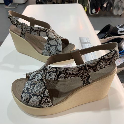 Crocs women's sandals Shopee Philippines