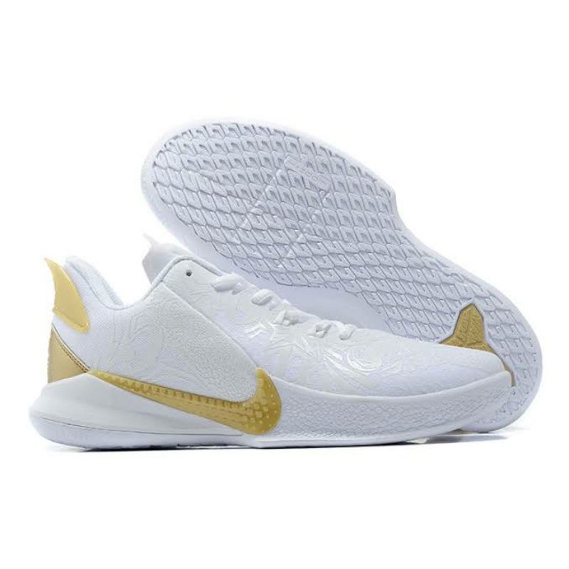 Kobe mamba white and on sale gold