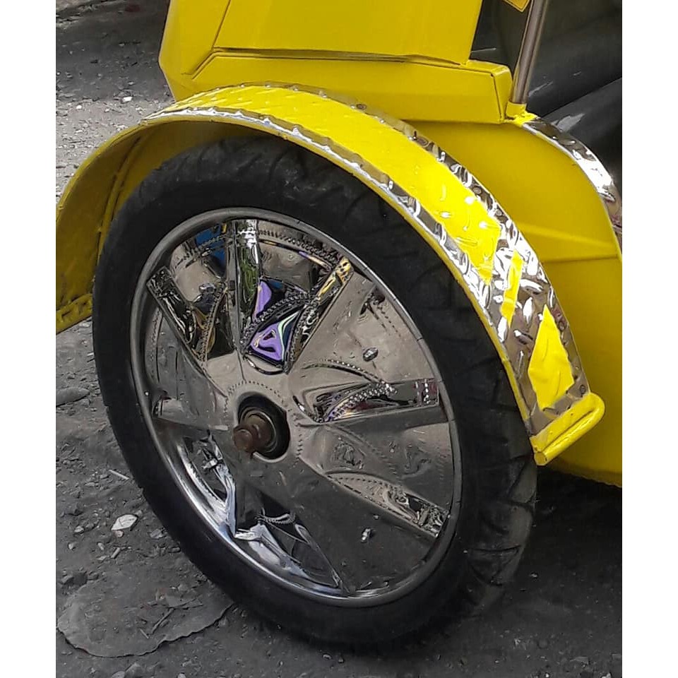 Tricycle wheel clearance