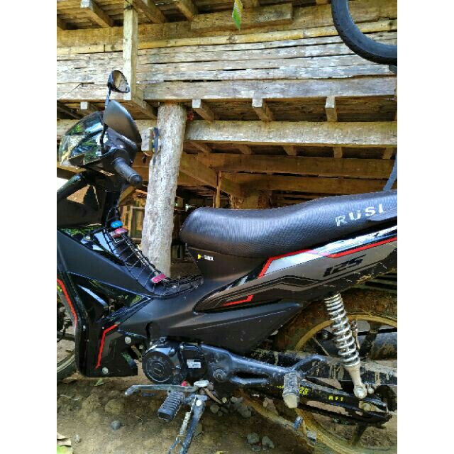 rusi surf 125 black