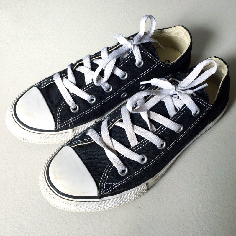 Black converse hotsell size 2.5