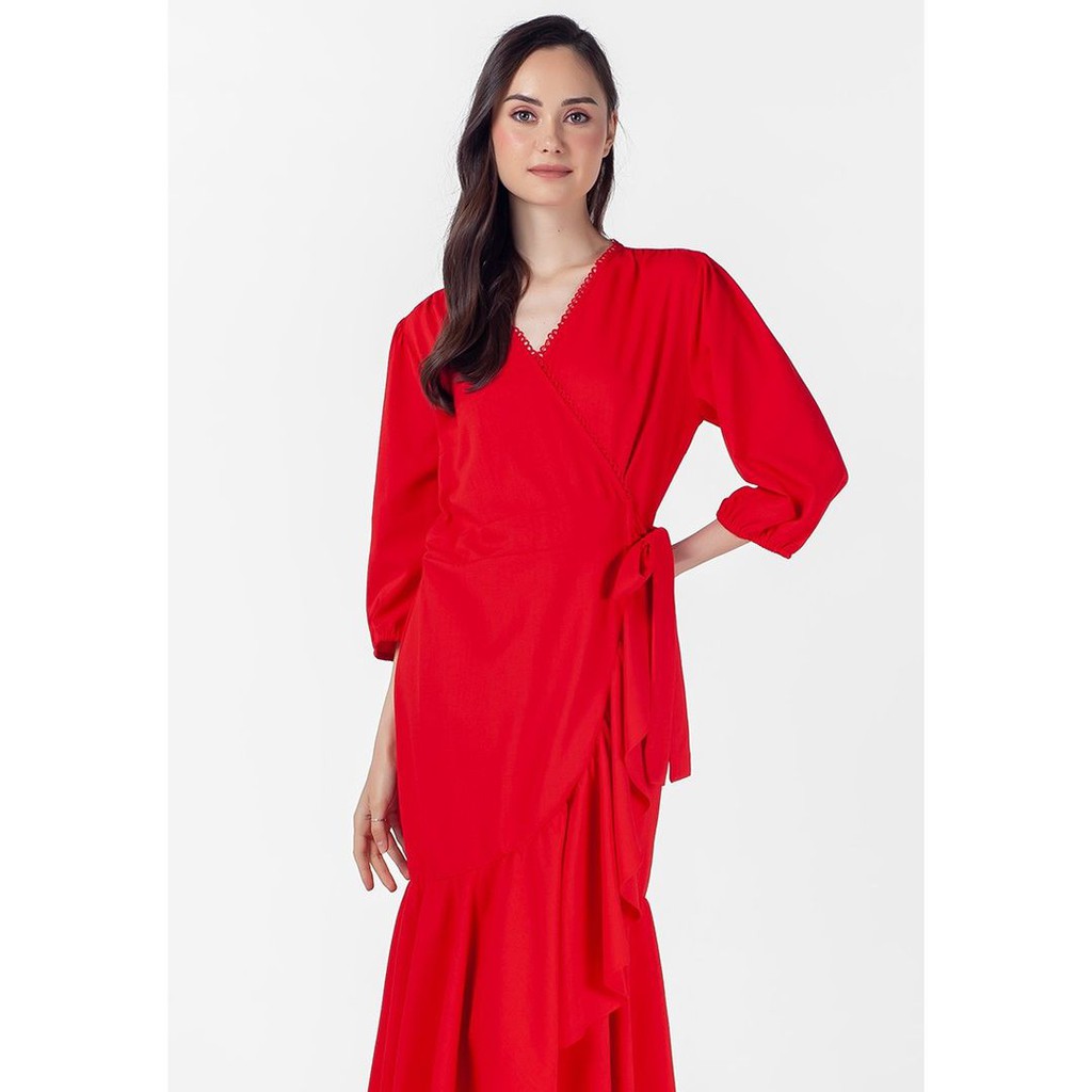 plains and prints red dress Celebrating all moms, moms-to-be, and mother figures  Happy Mother's Day  from our hearts to yours  #PlainsandPrints