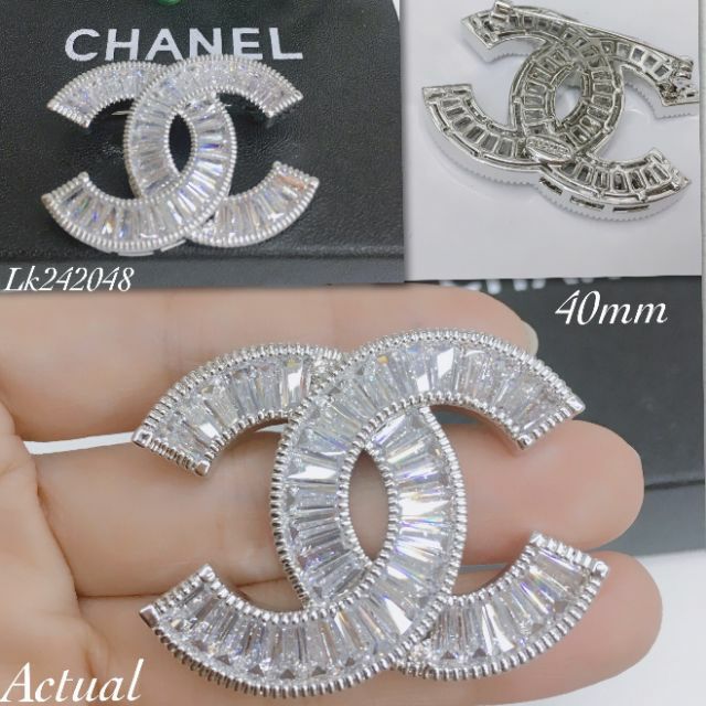 Chanel sales accessories brooch