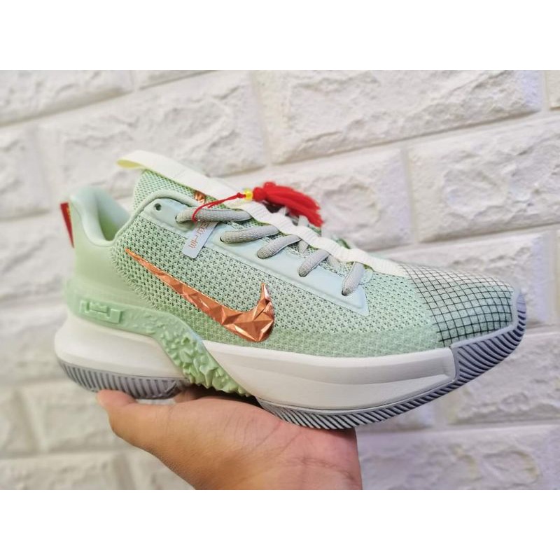 Green and clearance gold basketball shoes