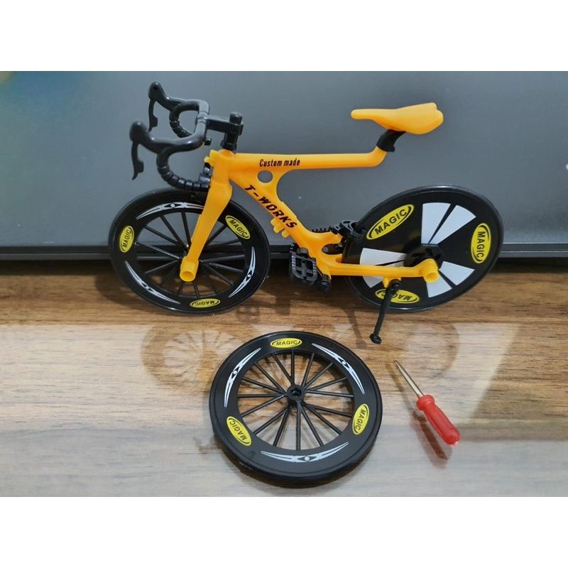 Road Bike Assembled Bike Toy Bonus Wheel/RB Racing Bike | Shopee ...