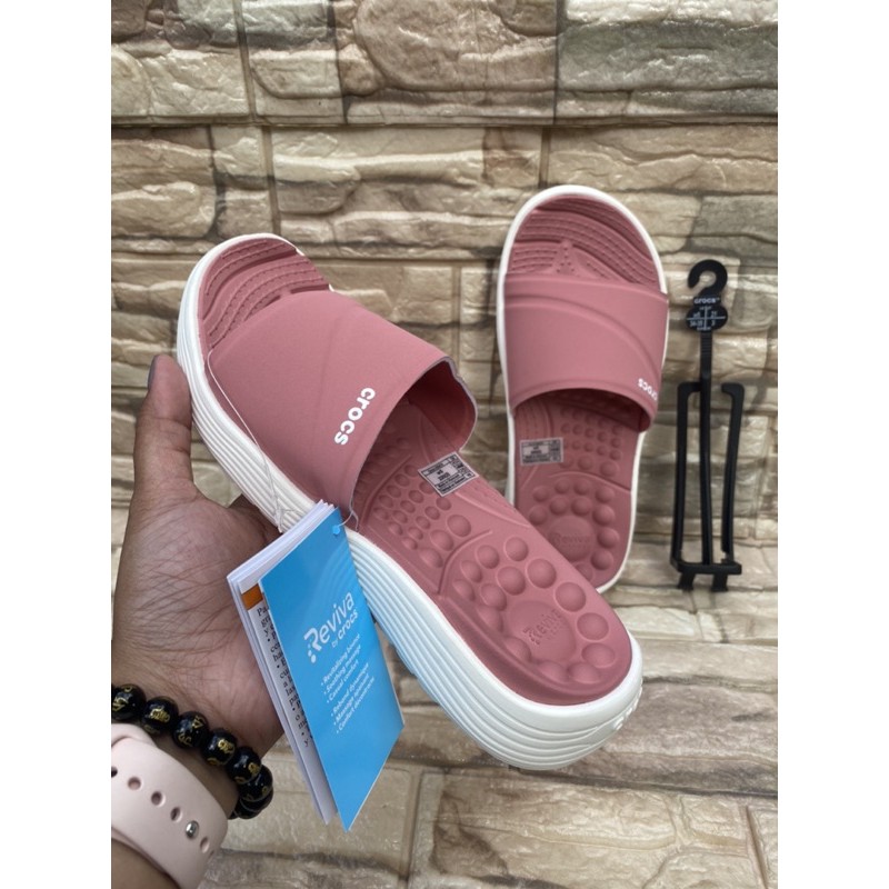 Crocs reviva slide discount review