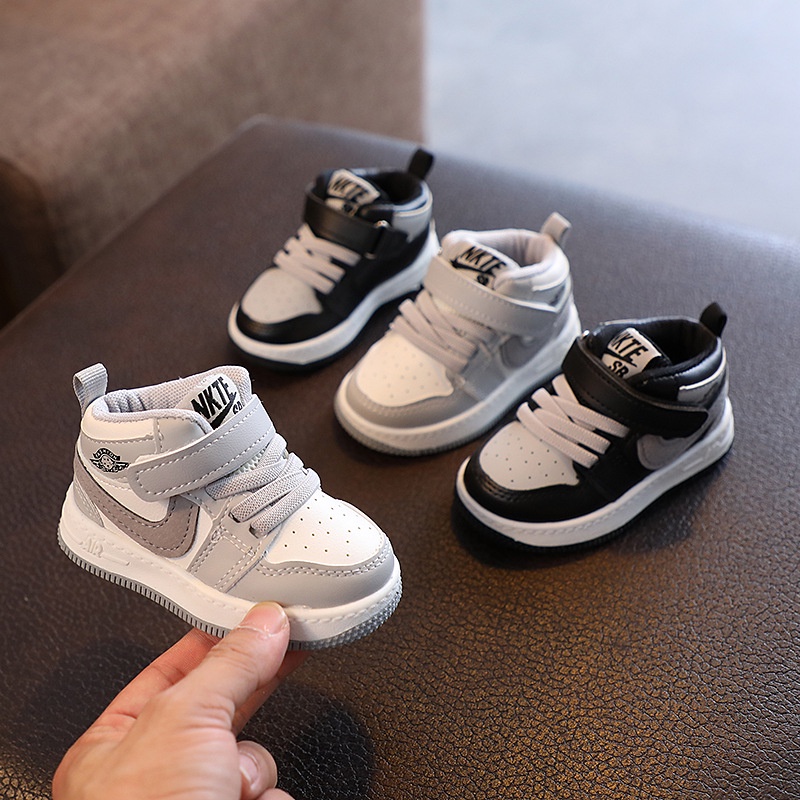 Newborn nike shoes boy hotsell