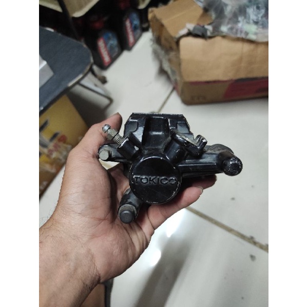 Brake Caliper rear TOKICO for Raider fi (2nd hand) Shopee Philippines