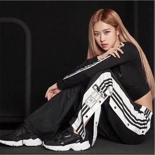 Rose hot sale blackpink sweatpants