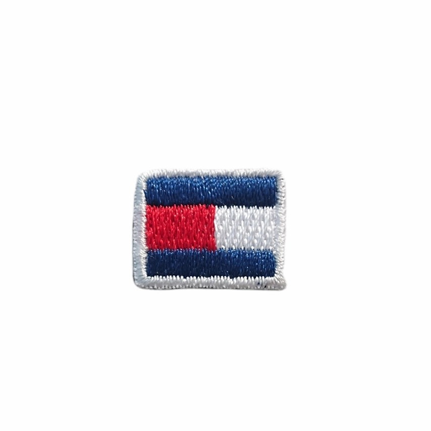 Iron on tommy hilfiger logo online