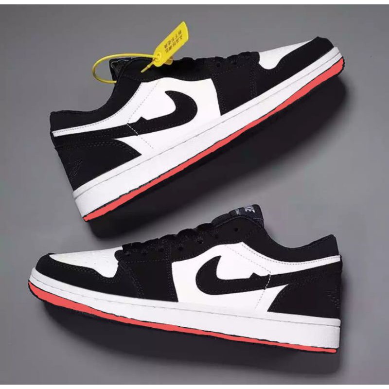 Air jordan 1 on sale black with white bottom