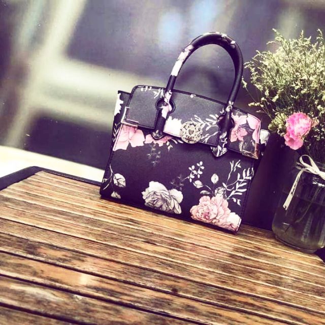 Guess bag outlet flower