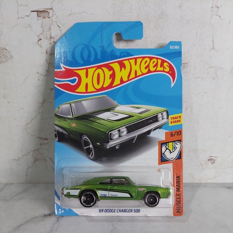 Hot wheels 69 dodge charger 500 green deals