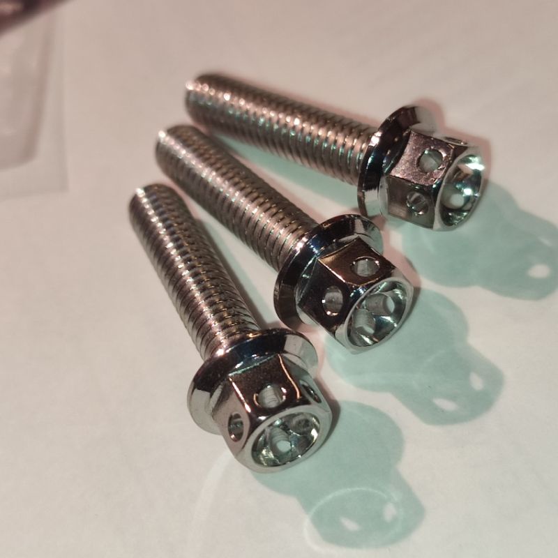 NMAX V1/V2 RADIATOR COVER BOLTS SET HENG Shopee Philippines