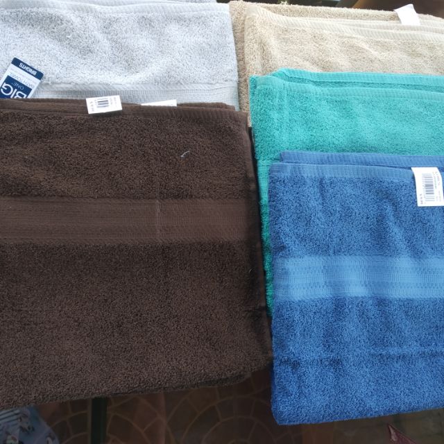 The big outlet one towel size