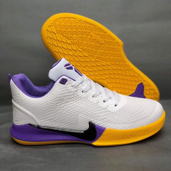 Low cut kobe store shoes