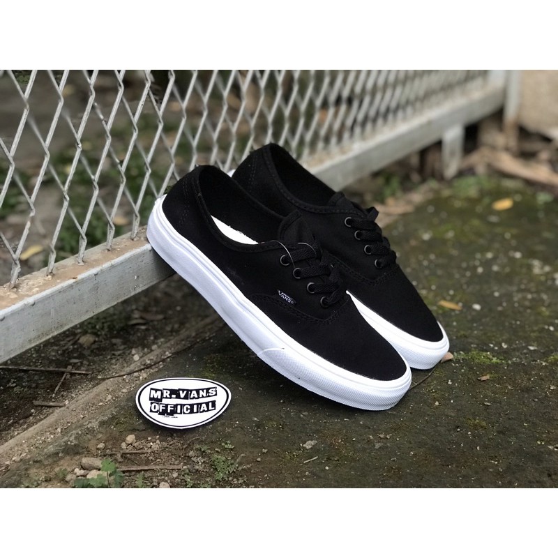 Vans mono store black white