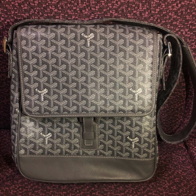 Goyard messenger sale bag replica