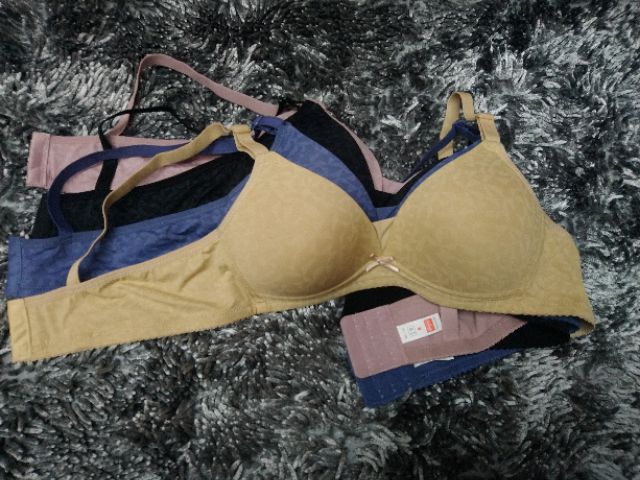 TRIUMPH FULL CUP BRA, NO WIRE, THIN PAD, CUP ( A, B ) SIZE; 36,38 , 40