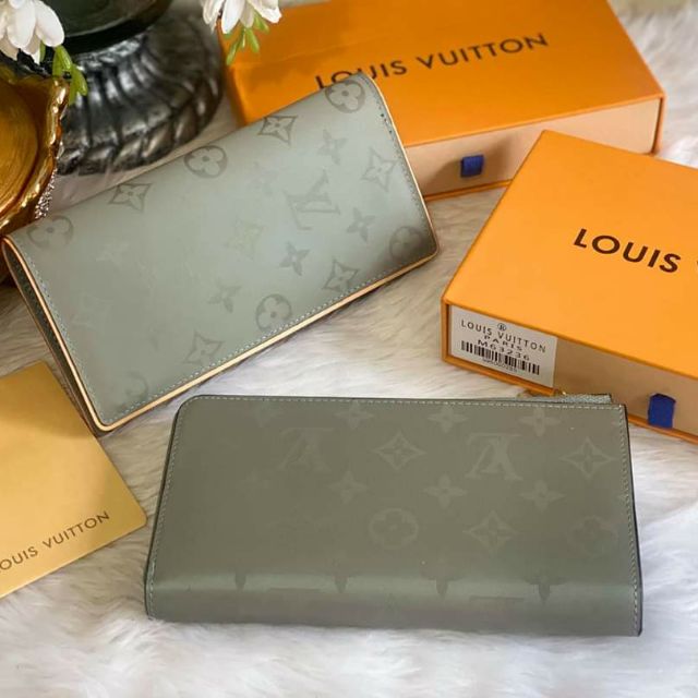LOUIS VUITTON Titanium Wallet