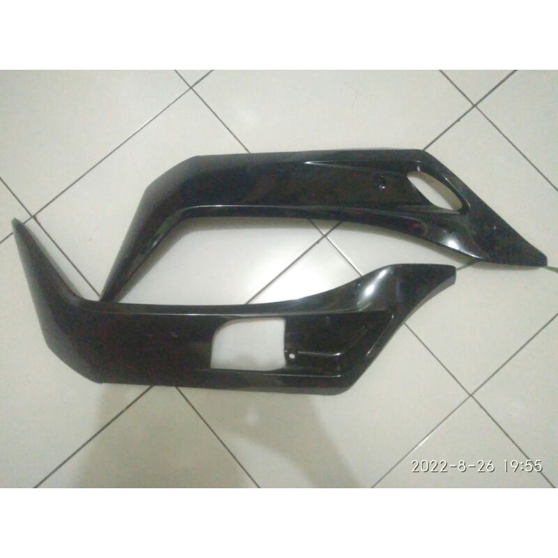 Lower Body Side Cover RightKiri PCX 125/150 CBU 2009-2013 64432-KWN ...