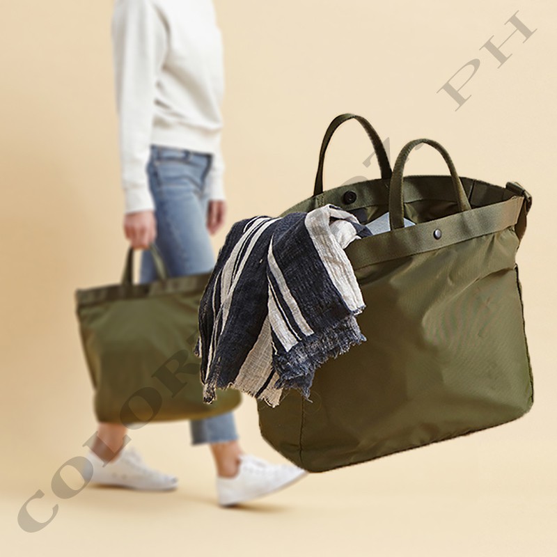 Nylon travel totes handbag Portable waterproof clothes bag