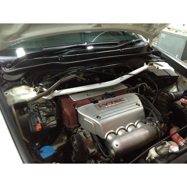 Honda Accord CL7 Euro R - Ultra Racing Front Strut Bar 2 Point (UR-TW2 ...