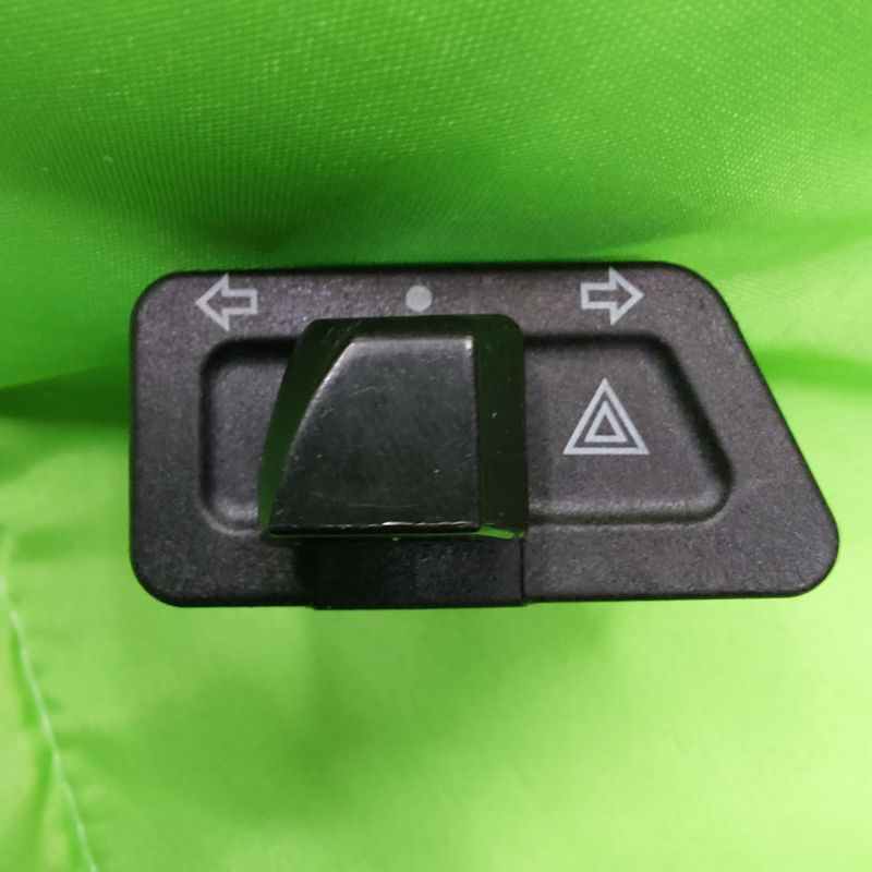 Signal light switch with Hazard plug in Play Honda Dash/Wave/Suzuki Smash/Skydrive/ Sym/Burgman
