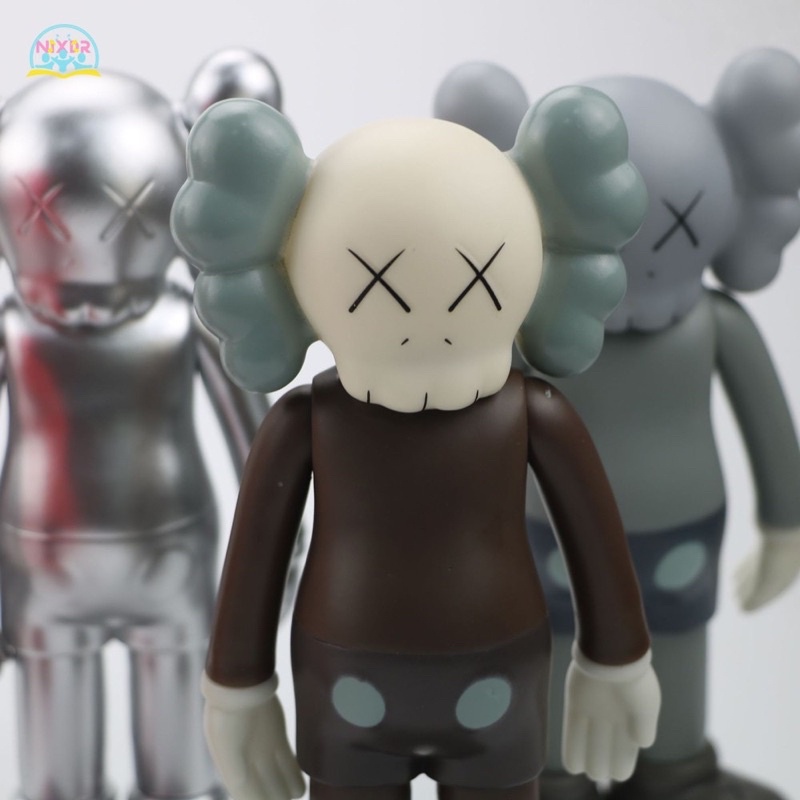 20cm Toys Kaw Figure Doll Made in China (Not the Official Kaws Figure