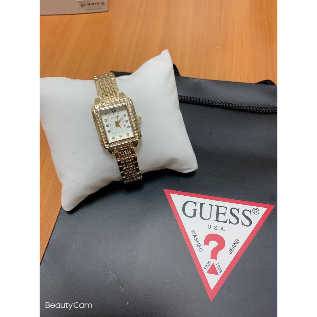 Square hotsell guess watch