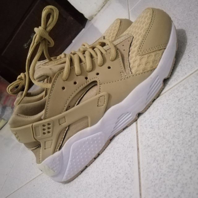 Huarache nude hotsell