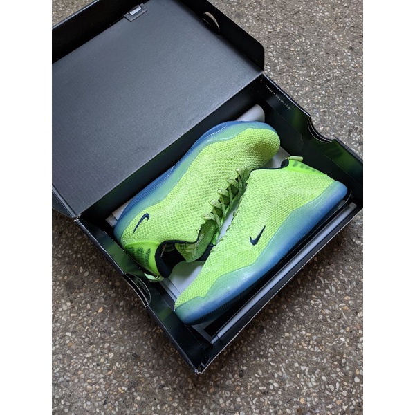 Lime best sale green kobe