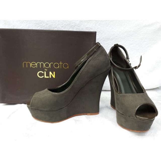 Buy Cln Sandals Wedge online