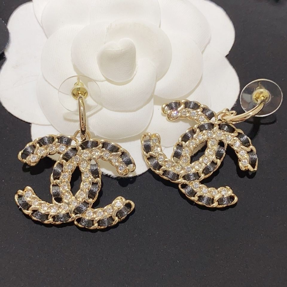 Chanel earrings double on sale c