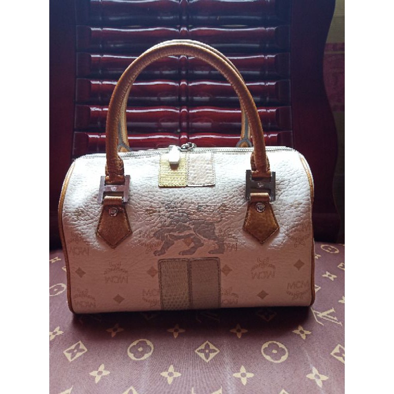 Mcm doctor clearance bag