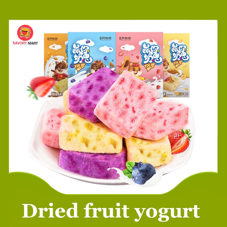 Three squirrels yogurt dried fruit dried strawberry dried snack 54g