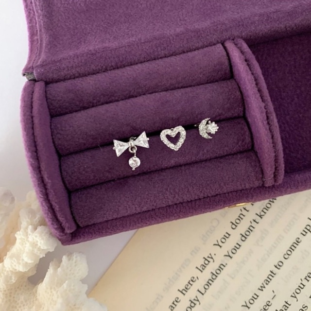 silver piercing Ear Jewels Can Be Worn In A Shower (Ribbon Heartbeats