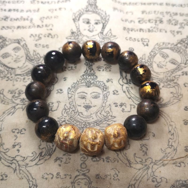 Bracelet Somdejto Black Jade Millionaire Carpet Wrist Announcement ...