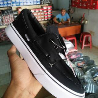 Sepatu hotsell vans usa