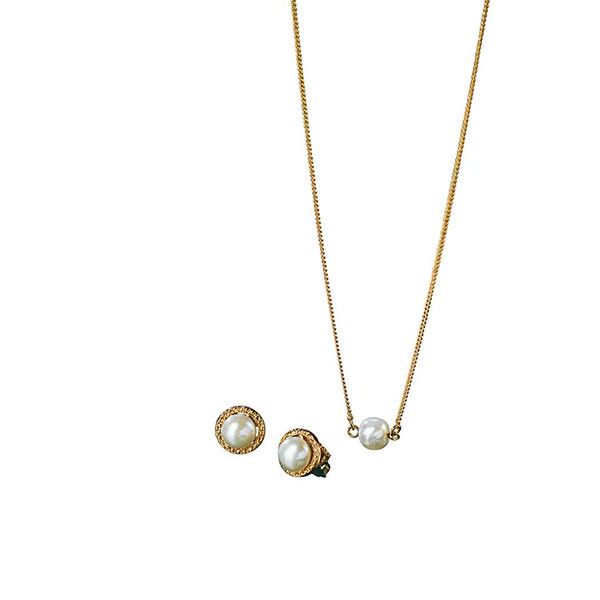 Avon pearl necklace deals set