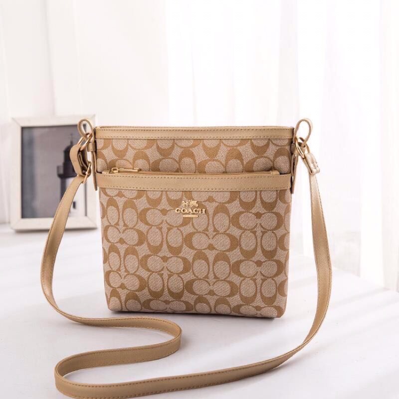 sy 631# Coach sling bag