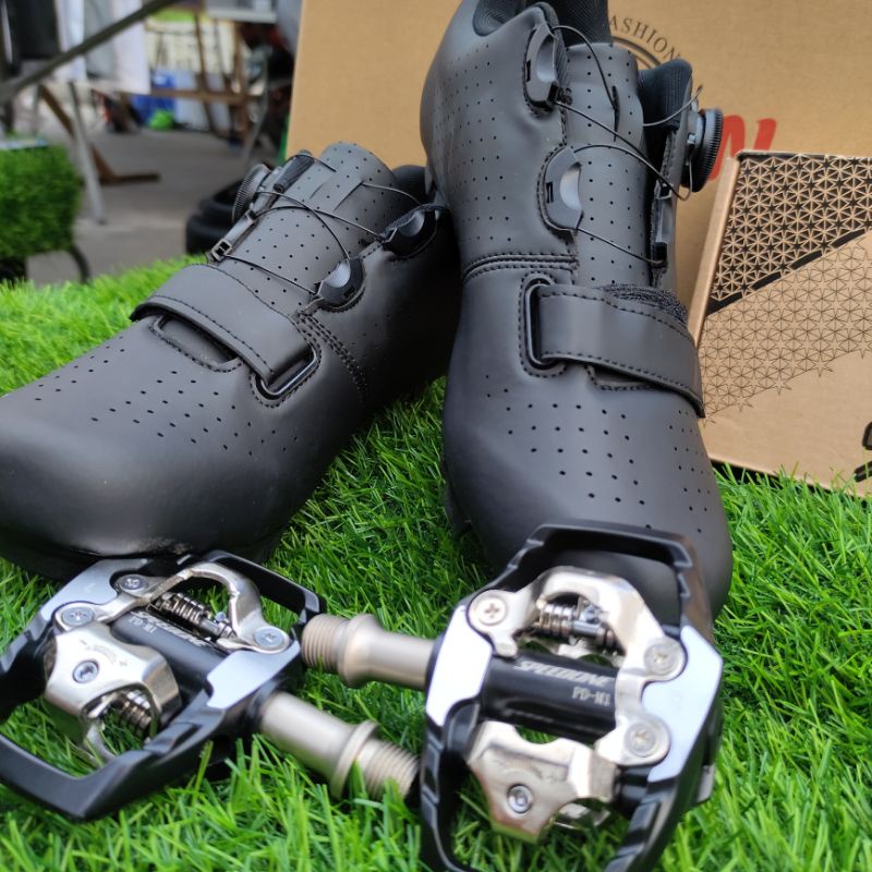 SPEED Shoes Cleats Set with Pedal