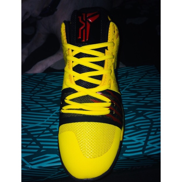 Kobe kyrie hot sale shoes