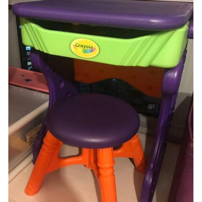 Crayola art table and clearance stool