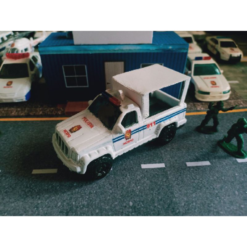 Police pickup cheap truck toy